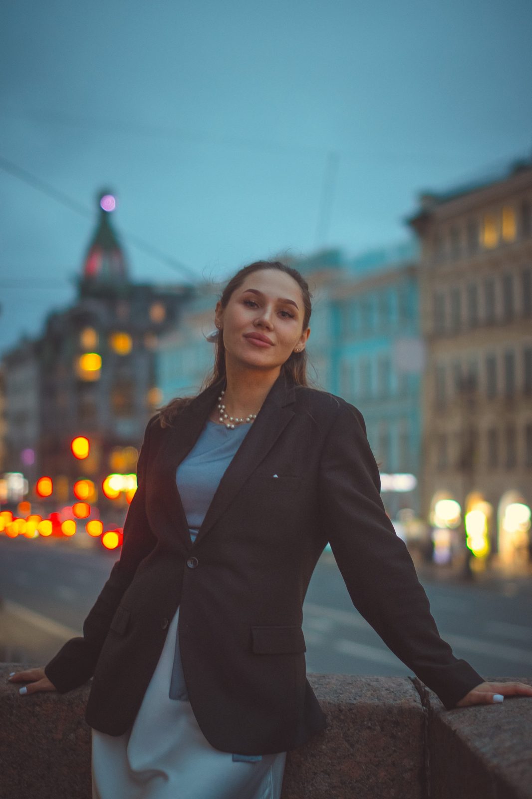 Больше десяти минут думала, как подписать. По-моему, неплохо получилось.