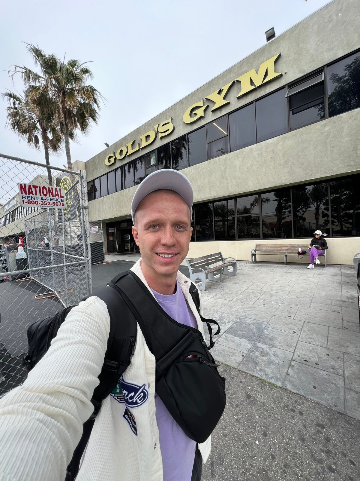 Venice Beach, Gold’s gym — the mecca of bodybuilding В Лос-Анджелесе контраст уровня Московского метро, где му…